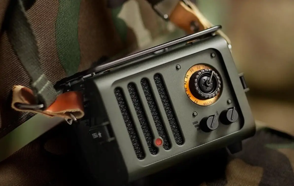 Muzen Wd101gn Portable Fm Radio And Bluetooth Speaker User Manual