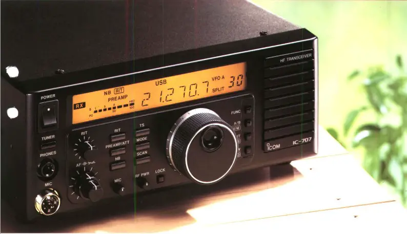 iCOM IC 707 HF All Band Transceiver - cover