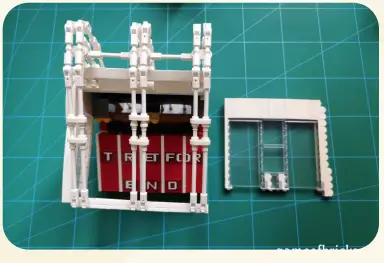 GAME-OF-BRICKS-10272-Stadium-Light-Kit- (8)