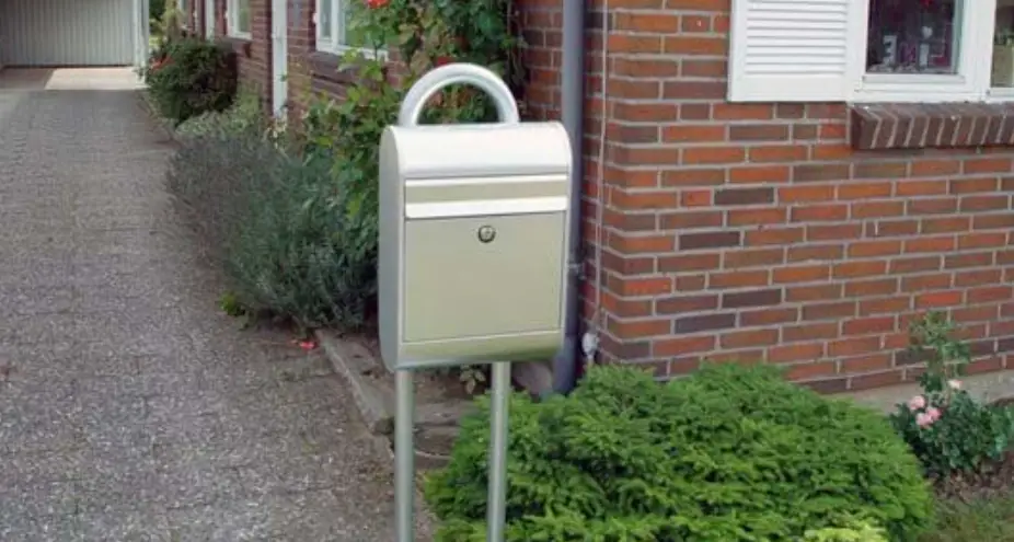 Allux Stand 1007 Free Standing Outdoor Post Box Instruction Manual