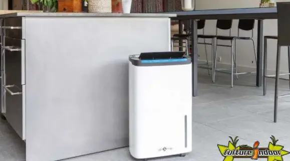 Air Me Rohan Air Dehumidifier By Compressor User Manual Air Me Rohan Air Dehumidifier By Compressor User Manual