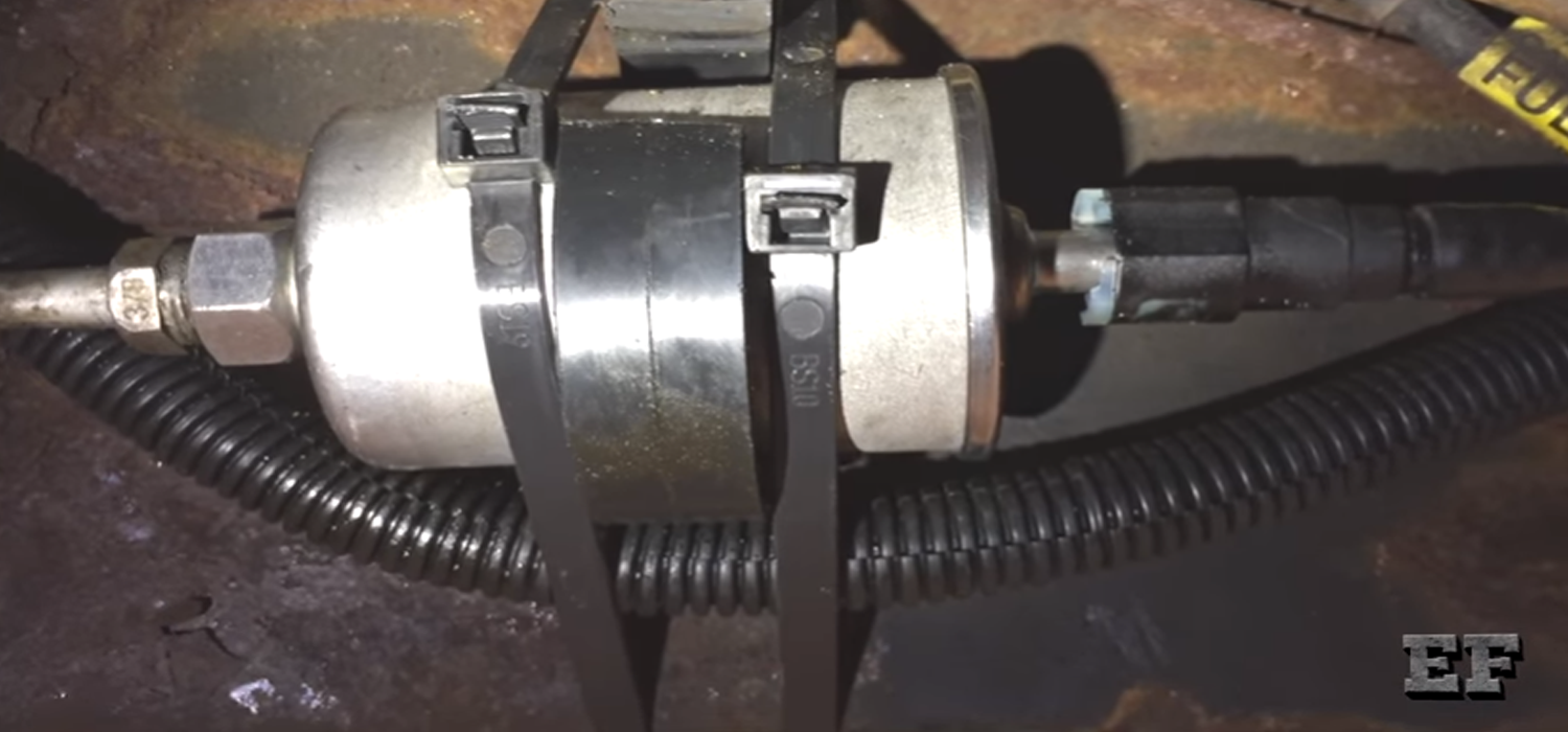 Chevrolet / Gmc Fuel Filter Replacement [1990-2008]