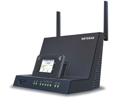 NETGEAR AirCard Smart Cradle DC112A User Guide - Dock the mobile hotspot in the Smart Cradle