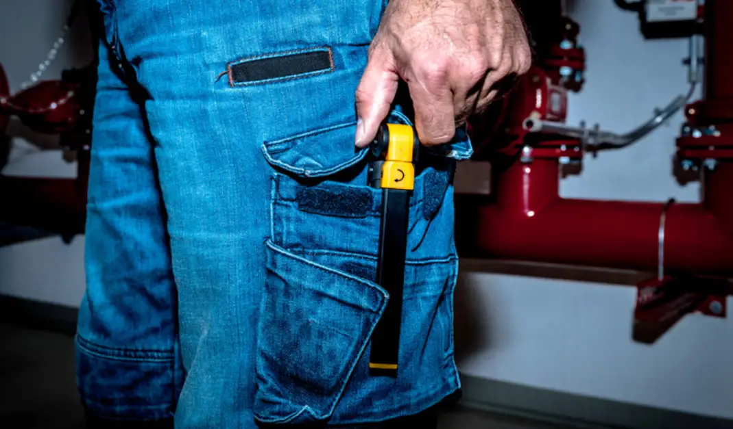 Conrad Sansa 400 A Rechargeable Led Hand Lamp Instruction Manual Conrad Sansa 400 A Rechargeable Led Hand Lamp Instruction Manual