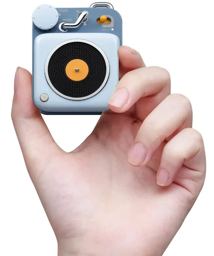 Muzen Button Audio Speaker with Lanyard