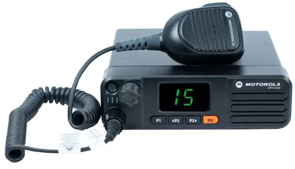 MOTOROLA SOLUTIONS MOTOTRBO DM4000 Series Professional Digital Two Way Radio1