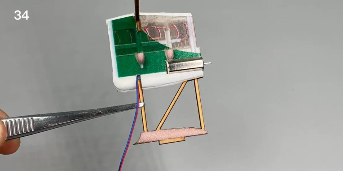 Glue the bottom patch of motor base