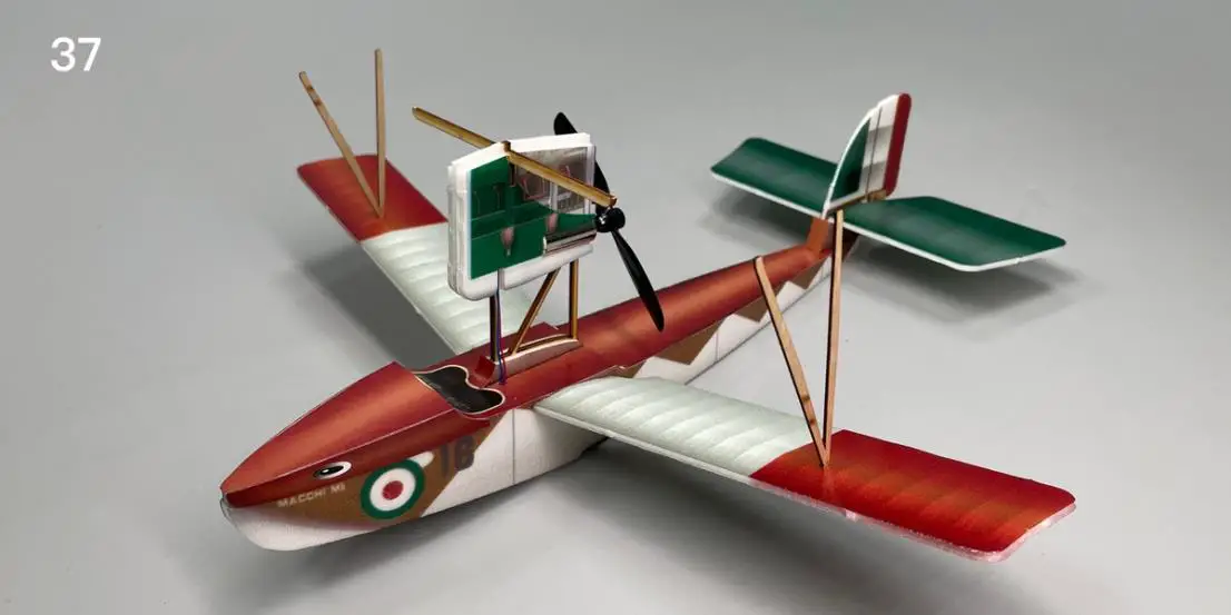 Install the wing strut (insert the bottom of the strut into the installation hole of the wing)