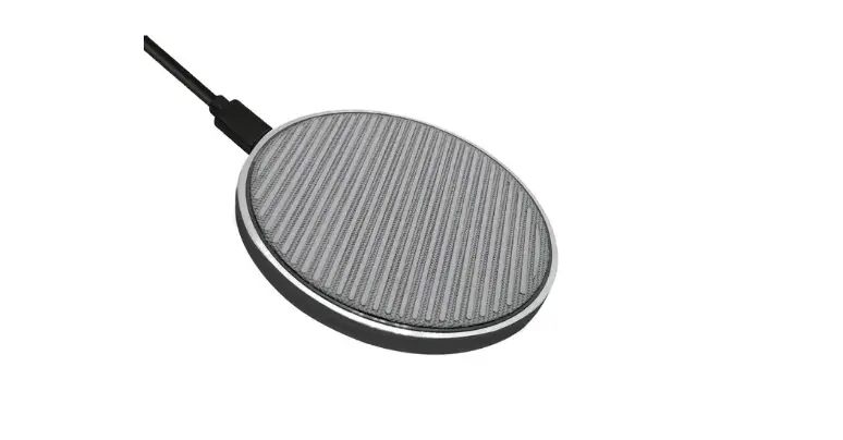 Bauhn Ampdq-1221-2c Wireless Charging Pad User Guide Bauhn Ampdq-1221-2c Wireless Charging Pad User Guide