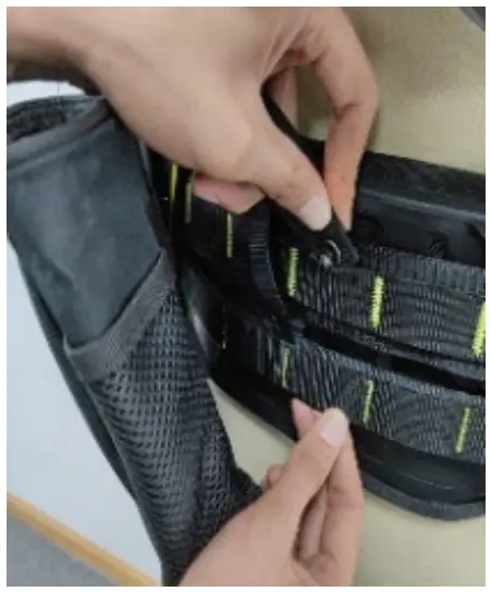 Example of Attaching a MOLLE Accessory to the MLAS