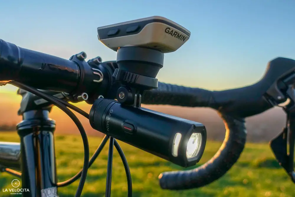 Garmin Varia Ut800 Smart Headlight Owner's Manual Garmin Varia Ut800 Smart Headlight Owner's Manual