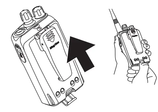MagOne DMR Portable Radio A8-Attaching the Battery