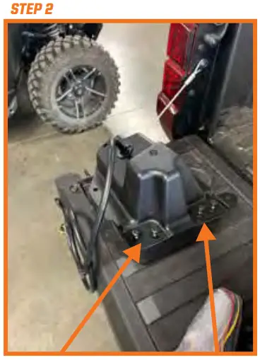 MEMPHISCARAUDIO RNGR65F18 OEM DIRECT FIT FRONT SPEAKER ENCLOSURES - fig