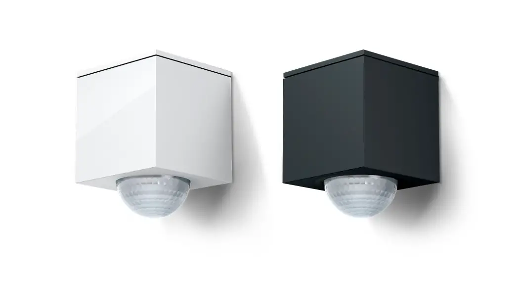 Gira G053524 Wireless Motion Detector Instruction Manual