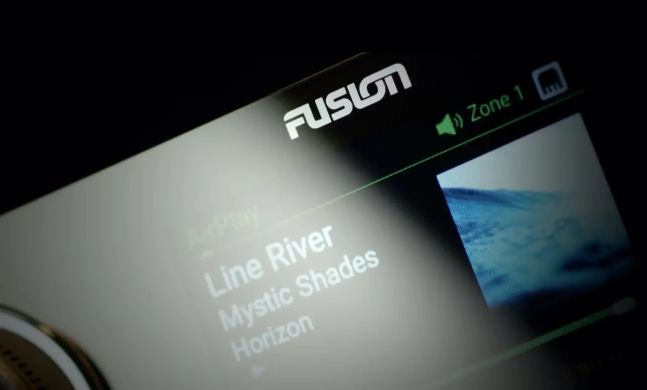 Fusion Ms-erx400 Wired Remote Control With Ethernet Owner's Manual Fusion Ms-erx400 Wired Remote Control With Ethernet Owner's Manual