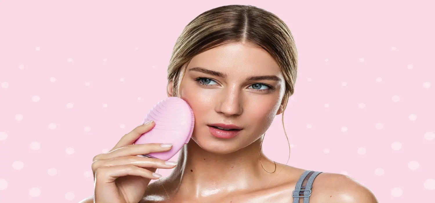 Foreo Luna 3 Smart Facial Cleaning & Firming Massage User Manual Foreo Luna 3 Smart Facial Cleaning & Firming Massage User Manual