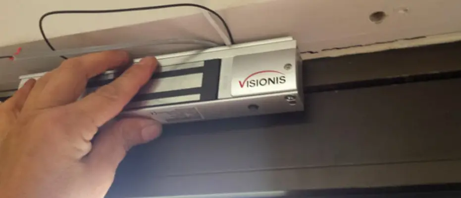 Fpc Security Fpc-5206 Electromagnetic Lock Installation Guide Fpc Security Fpc-5206 Electromagnetic Lock Installation Guide