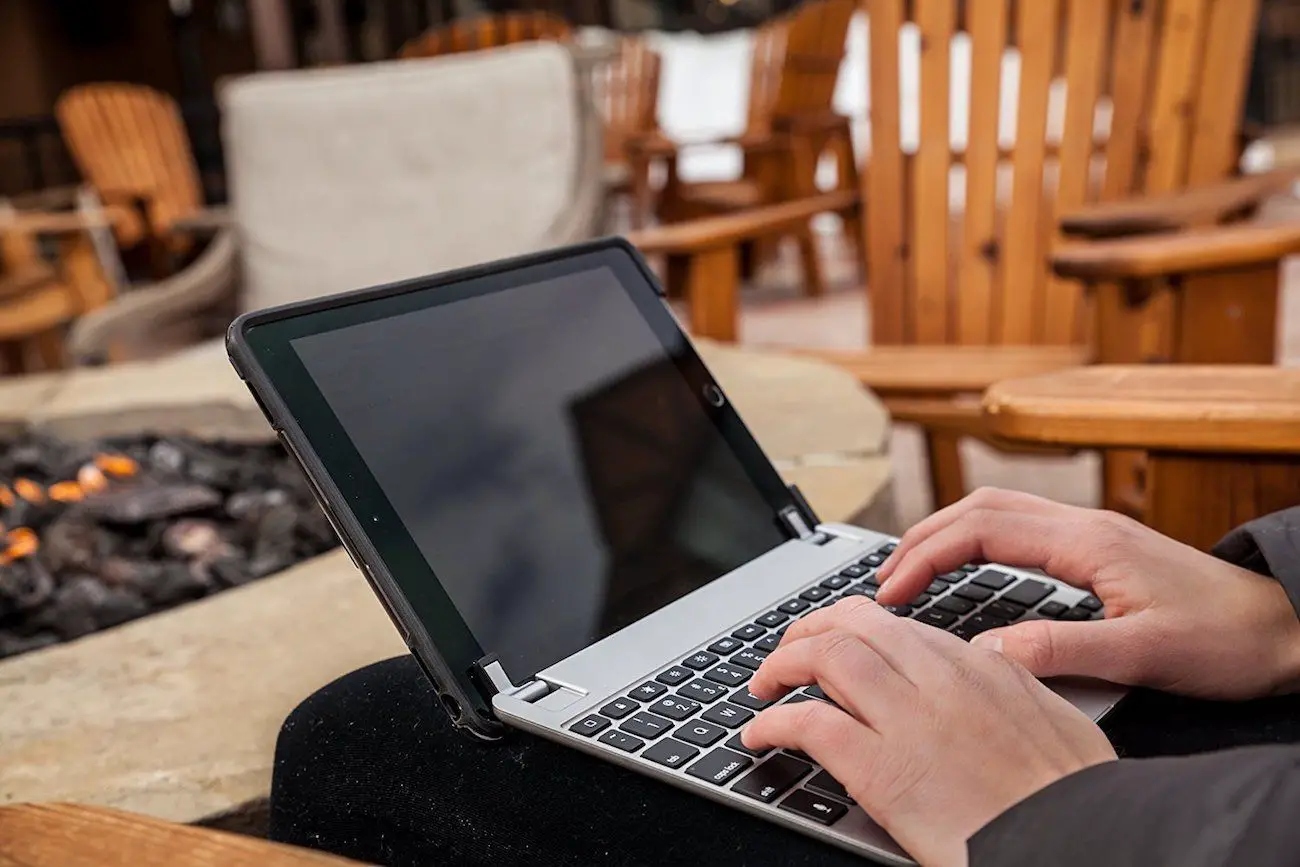 Brydge 9.7 Apple Ipad Keyboaed For Ipad User Manual