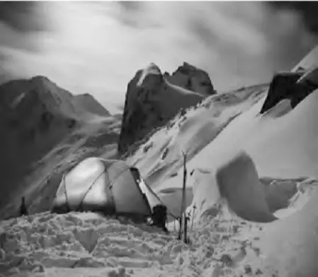 SOLAR MOBILE LIGHTING SYSTEM Cover 2