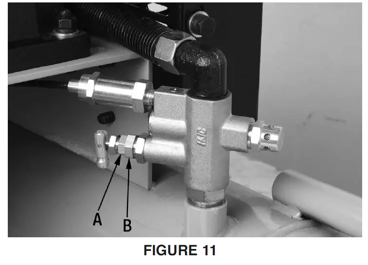 KING-INDUSTRIAL-KC-6510G2-10-Gallon-6.5-Hp-Gas-Wheelbarrow-Air-Compressor-FIG-11