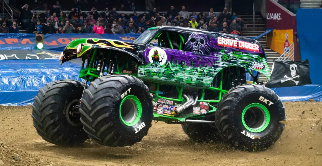 Monster Jam T66801 Grave Digger Monster Truck Instruction Manual