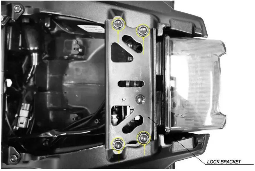 rizoma-PT116-Fox-License-Plate-Holder-FIG 11