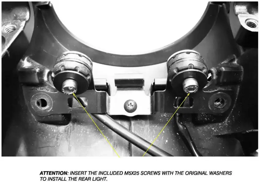 rizoma-PT116-Fox-License-Plate-Holder-FIG 16