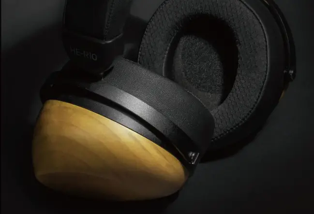 HIFIMAN HE-R10 Planar Closed Back Headphones1