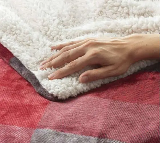Imetec-16715-Velvet-Electric-Blanket-Fig-3