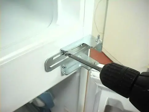 BUSH BIE7030FF Built In Combi Fridge - REPLACEMENT PROCEDURE 3