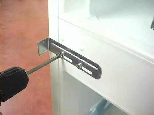 BUSH BIE7030FF Built In Combi Fridge - REPLACEMENT PROCEDURE 8