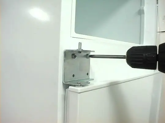 BUSH BIE7030FF Built In Combi Fridge - REPLACEMENT PROCEDURE 9