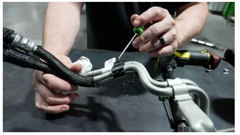 SPE-GT500-2020-DCT-Cooler-Line-Kit-8