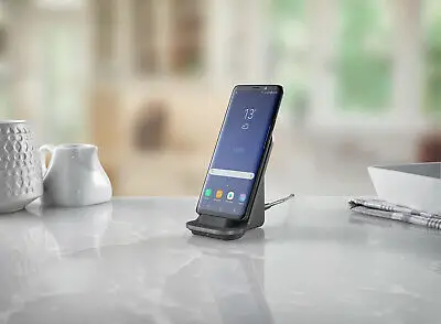 Ubiolabs Wcb262 2-in-1 Wireless Charging Stand Owner's Manual