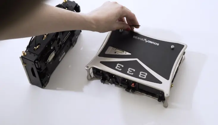 SOUND DEVICES SL 2 Dual SuperSlot Wireless Module - Attaching 2