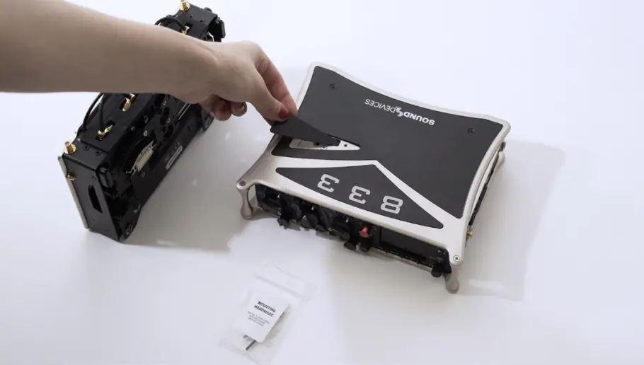 SOUND DEVICES SL 2 Dual SuperSlot Wireless Module - Attaching