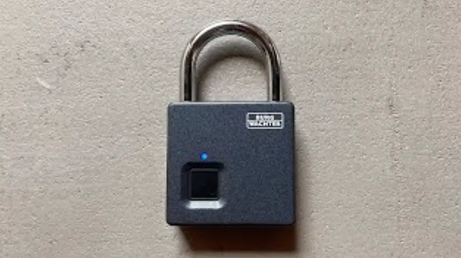 Burg Wachter 27511 Scan And Lock 610 Padlock With Fingerprint Instruction Manual