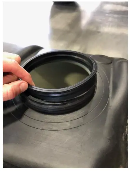 FLEECE Sureflo Sending Unit for 1991-1998 Dodge with Cummins - STEP 9 Once the area is clean, install the new seal