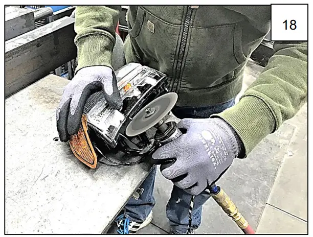 AXC E0001 X-LINE Fender Flare Jeep Wrangler Unlimited - Step 18