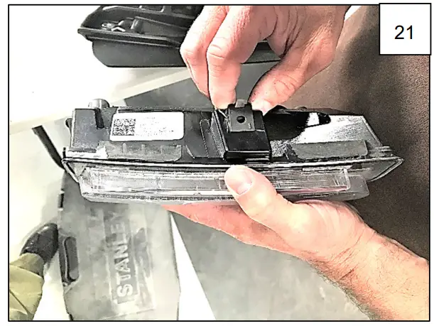 AXC E0001 X-LINE Fender Flare Jeep Wrangler Unlimited - Step 21