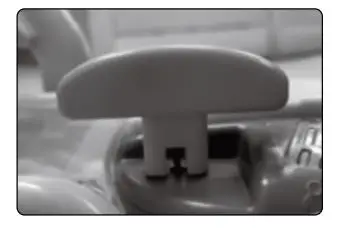 vtech-80-552600-Pop -amp;-Spin-Mower-Role-Play-Lawn-Mower-FIG-12