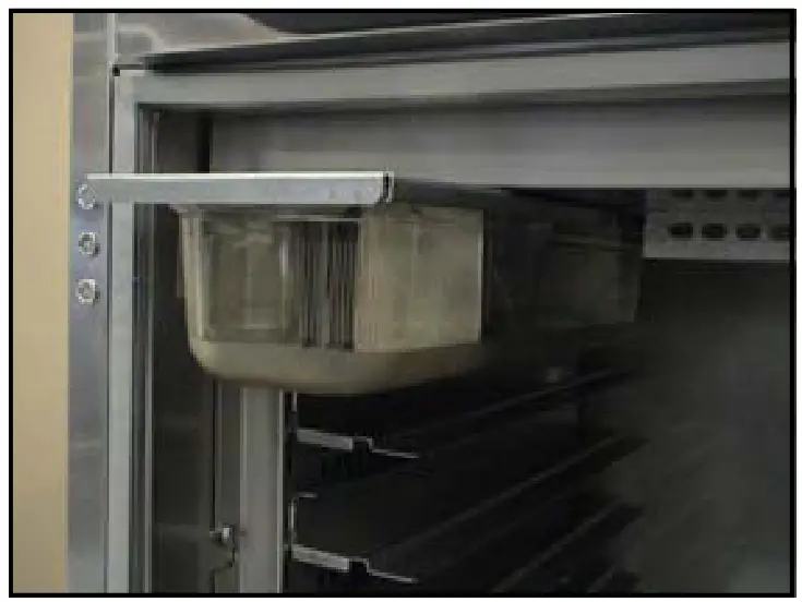 CARTER-HOFFMANN HL10-18 Full Height Insulated Mobile Heated Cabinet - 6