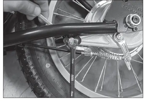 Razor-W15128785048-Rambler-16-Rear-Wh-FIG- (5)