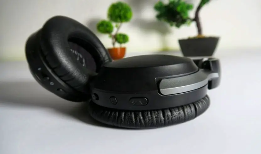 Avantree Bths-as90t-blk Aria Podio Wireless Anc Headphones With Charging Stand User Manual