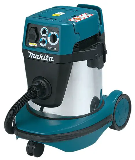 makita VC2211M Vacuum Cleaner Wet and Dry