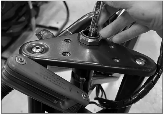 Razor-W15128785023-Rambler-16-Front-Fork-Headset-Bearings-fig- (5)