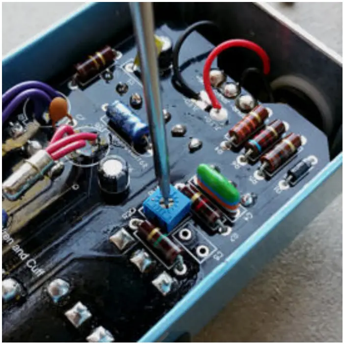 WREN CUFF 66084 Wren and Cuff Face 60 s Five Star Guitars