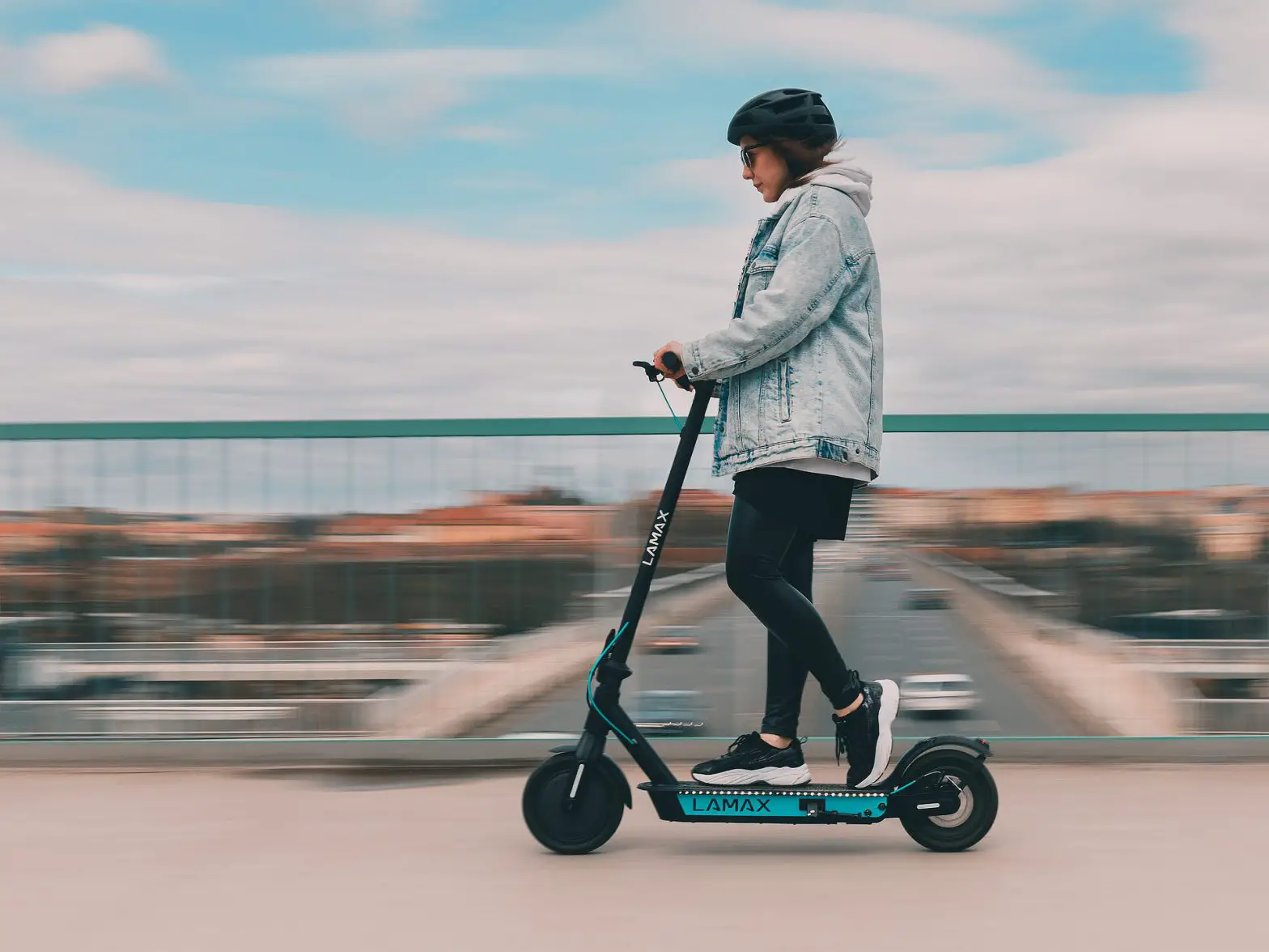 Lamax S7500 E-scooter Plus Electric Bike User Manual