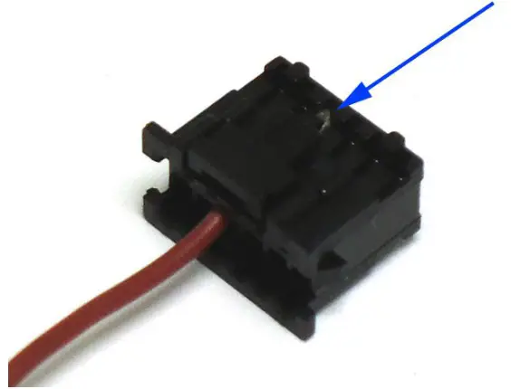 InCarTec V363 Car Stereo Fitting Kit - Look at the diagrams 6