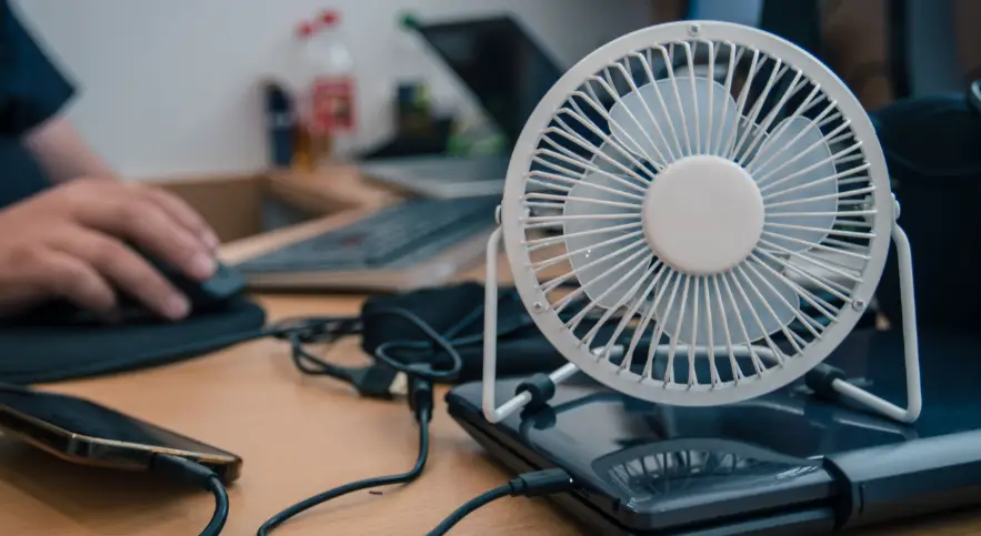 Goldair Gcpdf10b 10cm Desk Fan Instruction Manual